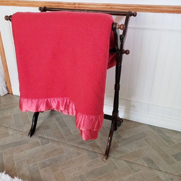 SOLD Mariposa Wool Blanket Shuler & Benninghofen All Wool Red Satin Edge 73x85 - Picture 4 of 11